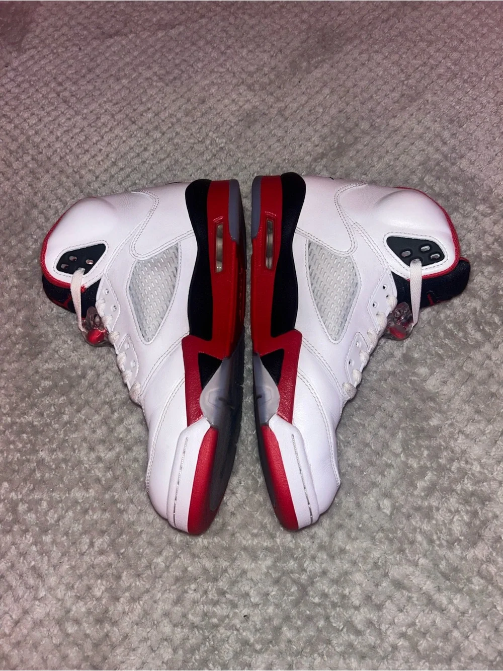Jordan 4 Fire Red Black Tounge (2025)